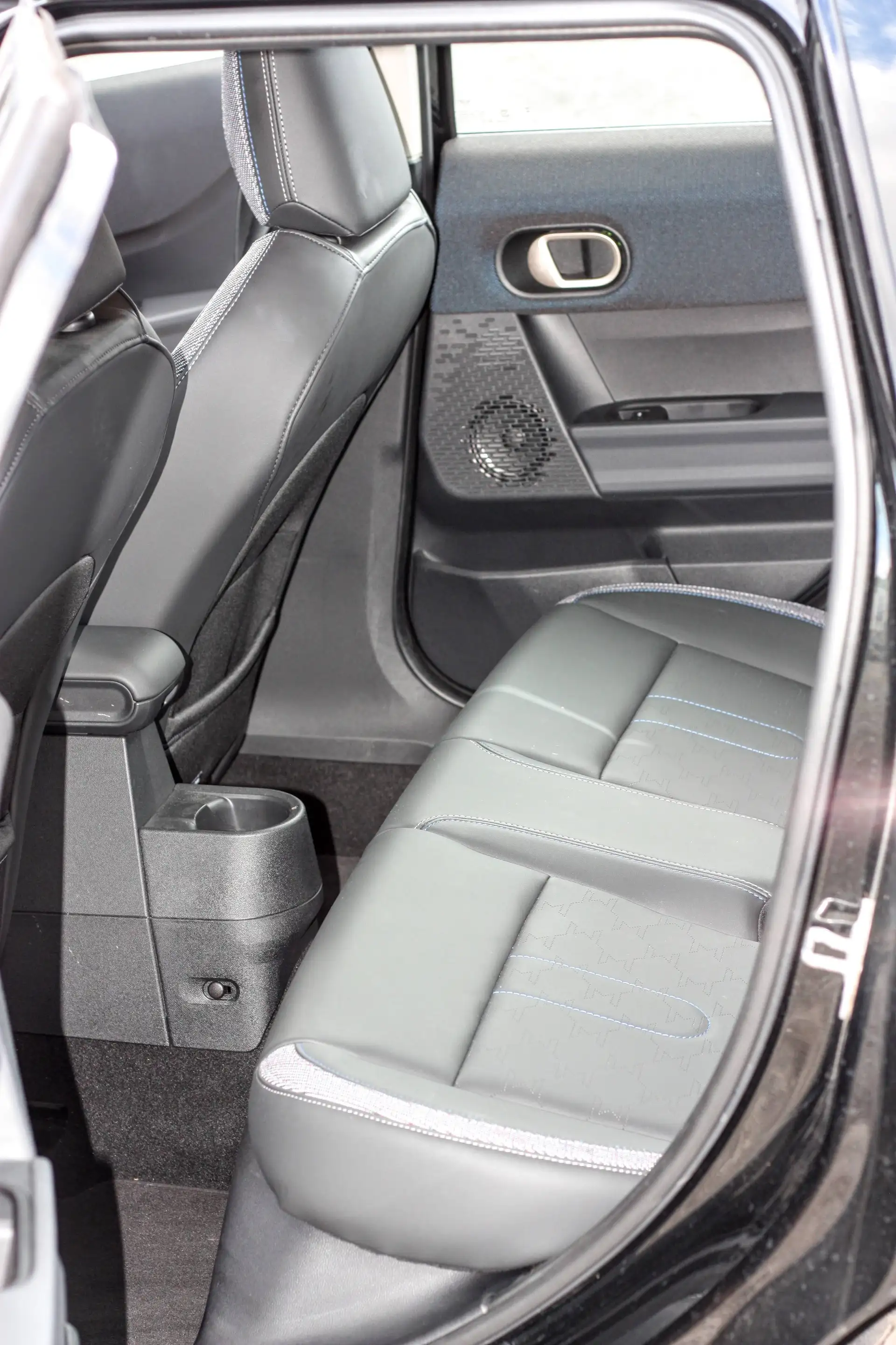 MINI Cooper C AUTOMAAT // HUD// CARPLAY// LANE ASSIST // STUURWIELVERW — photo 14