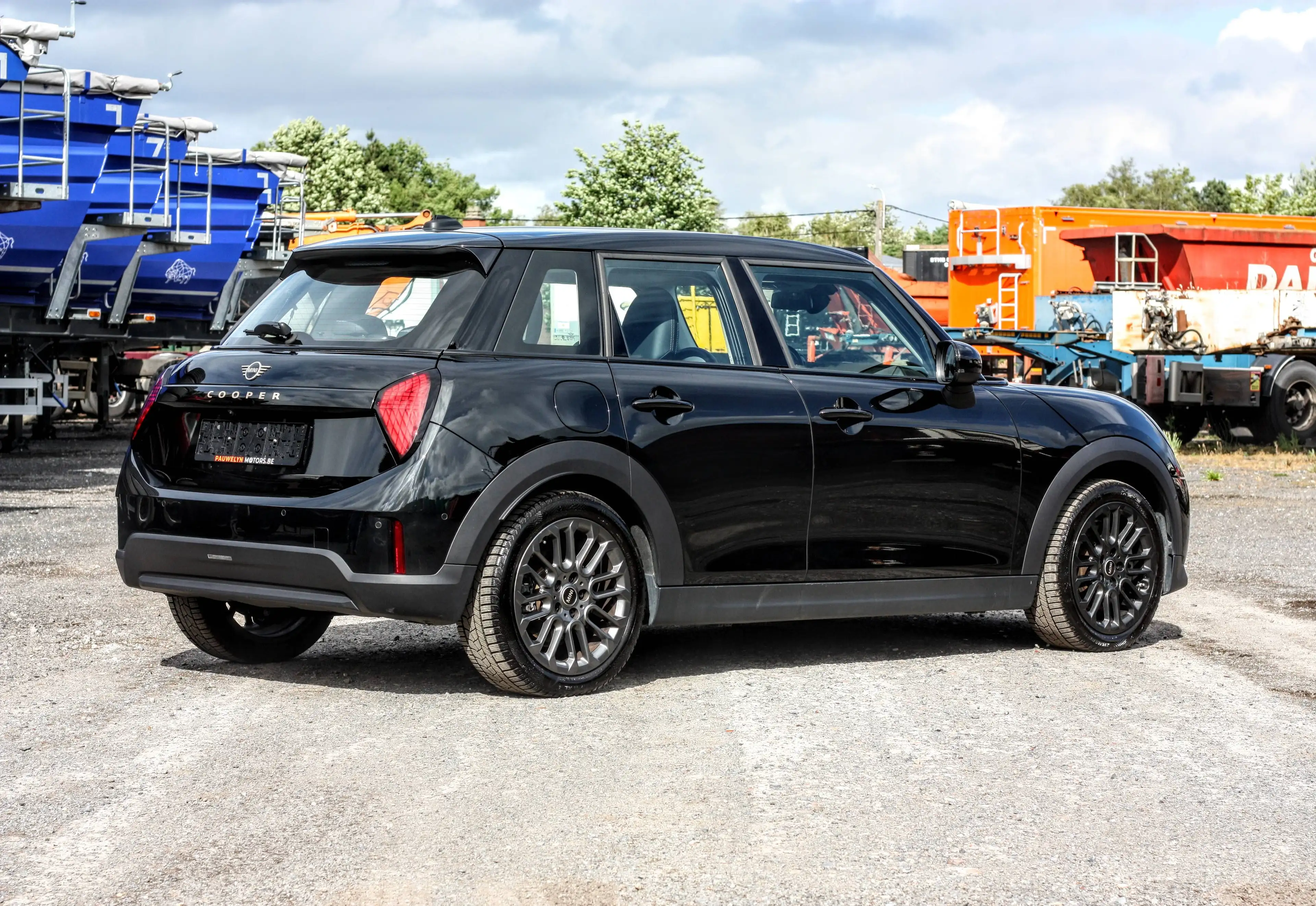 MINI Cooper C AUTOMAAT // HUD// CARPLAY// LANE ASSIST // STUURWIELVERW — photo 3