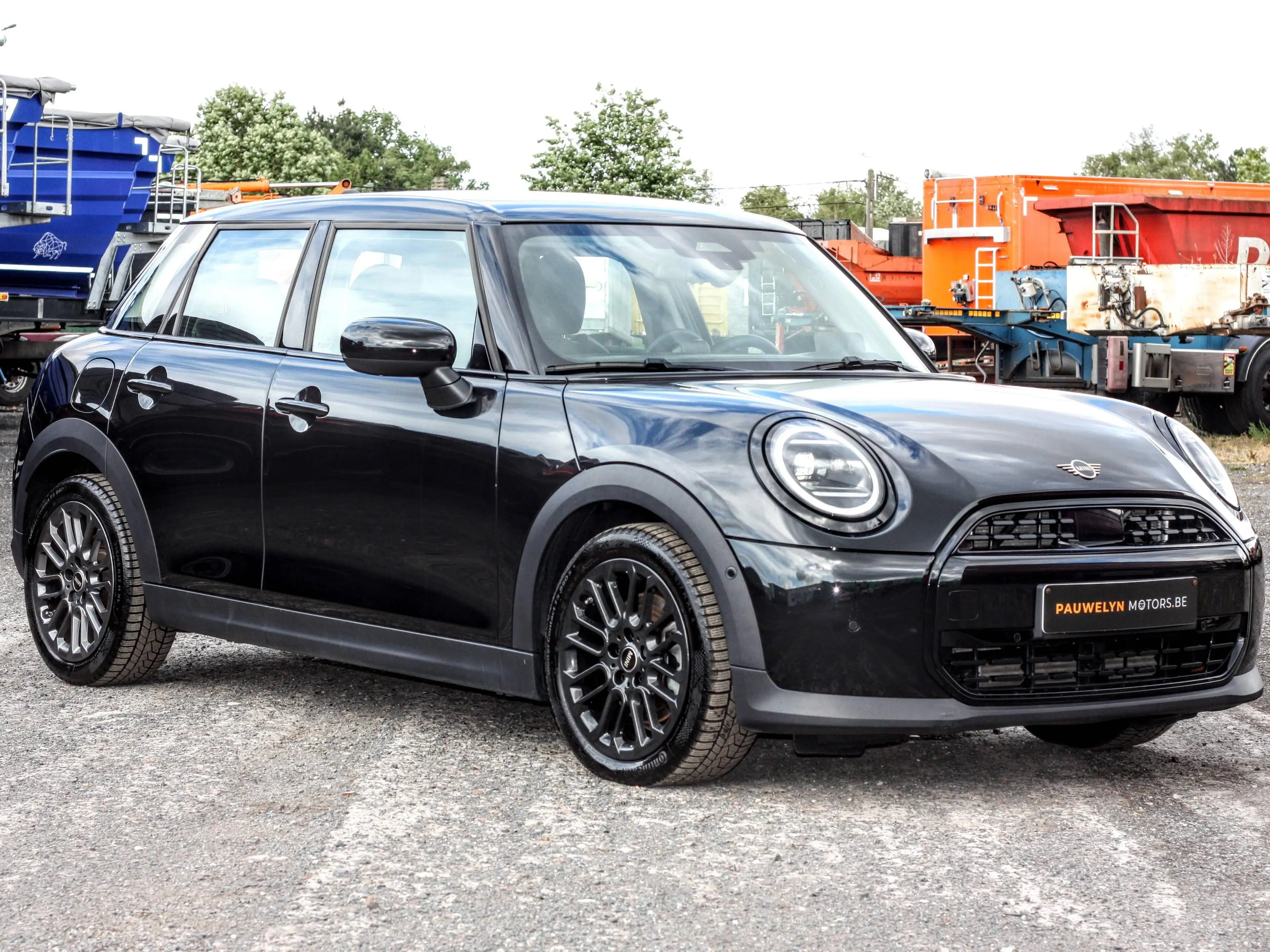 MINI Cooper C AUTOMAAT // HUD// CARPLAY// LANE ASSIST // STUURWIELVERW