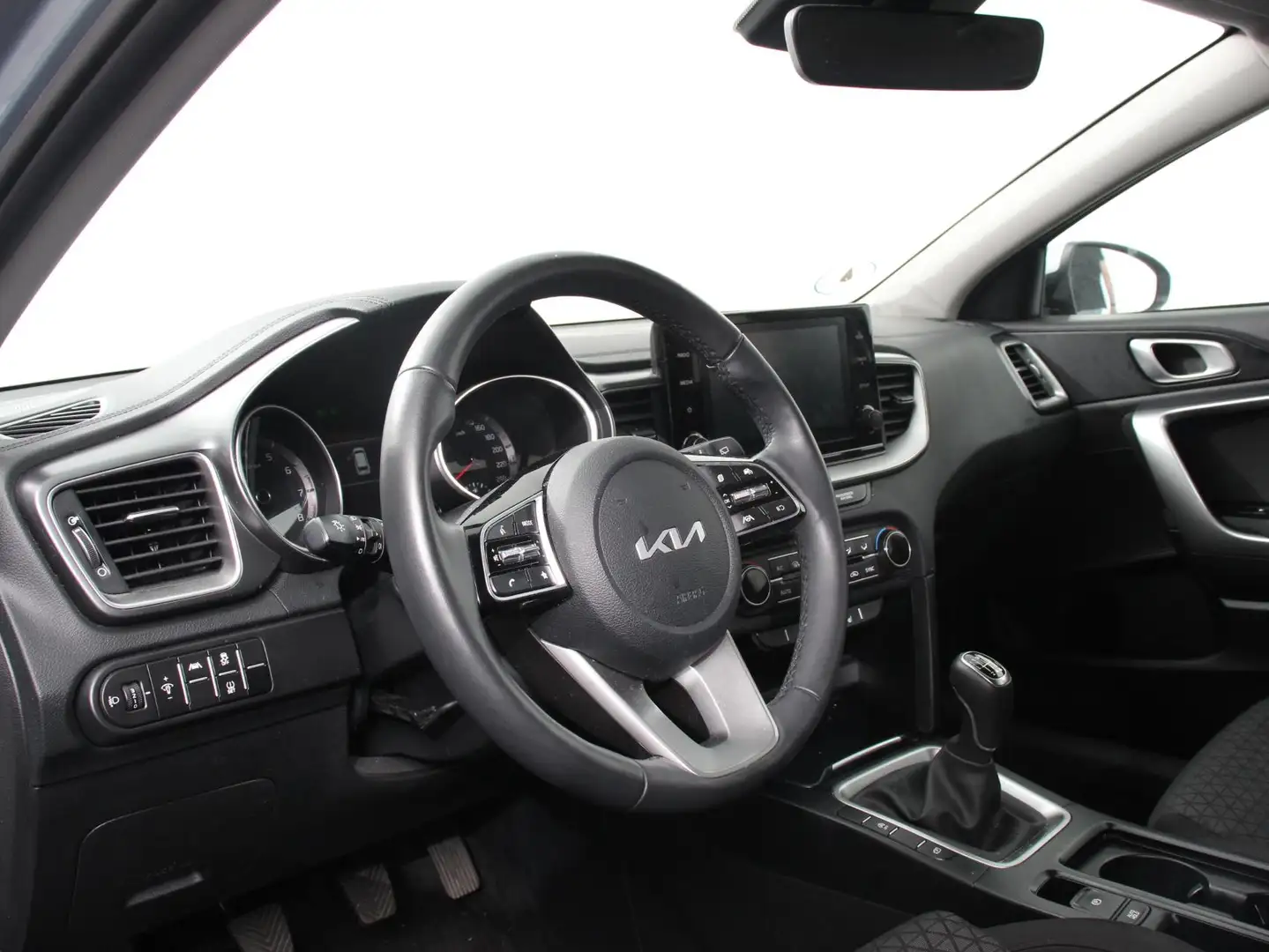 Kia Ceed SW / cee'd SW Sportswagon 1.5 T-GDi 160pk Prestige Navigatie App Grijs - 2