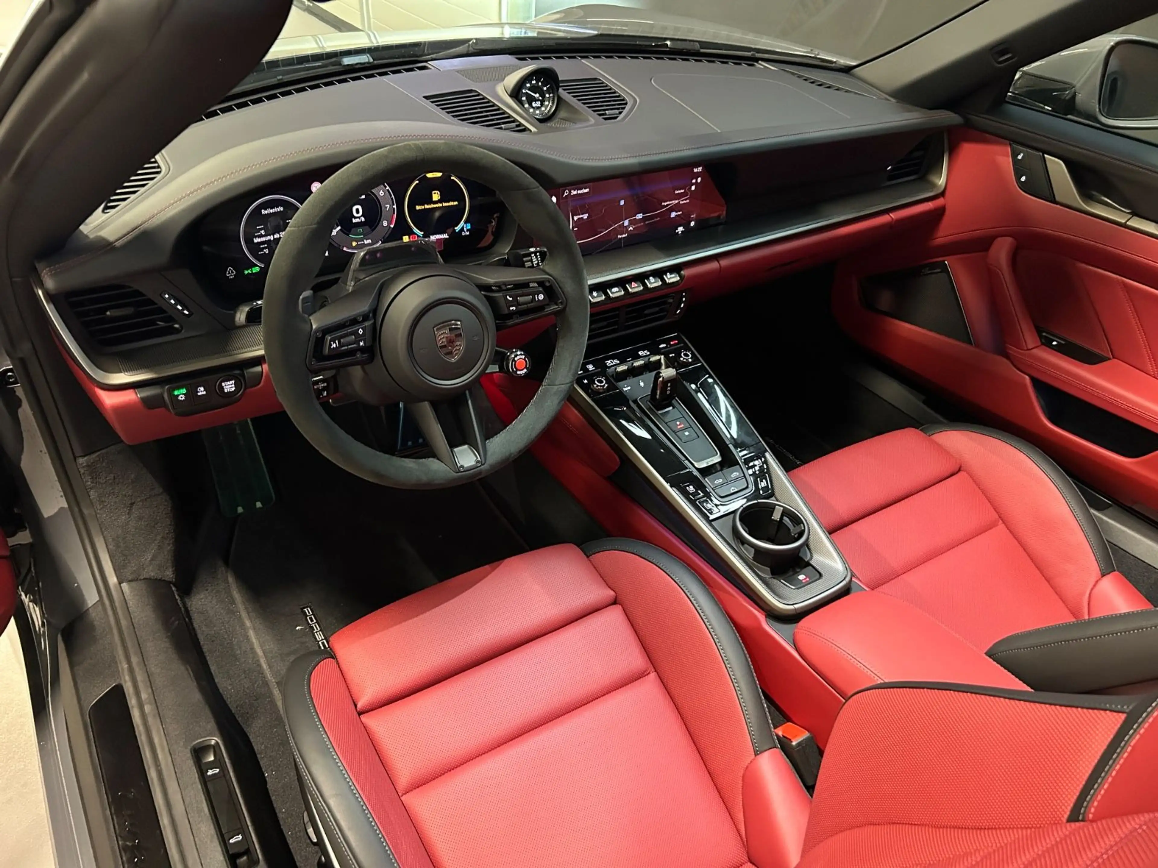 Porsche 992 .2 Turbo S Cabrio/PASM/BURMESTER/LIFTSYSTEM — photo 10