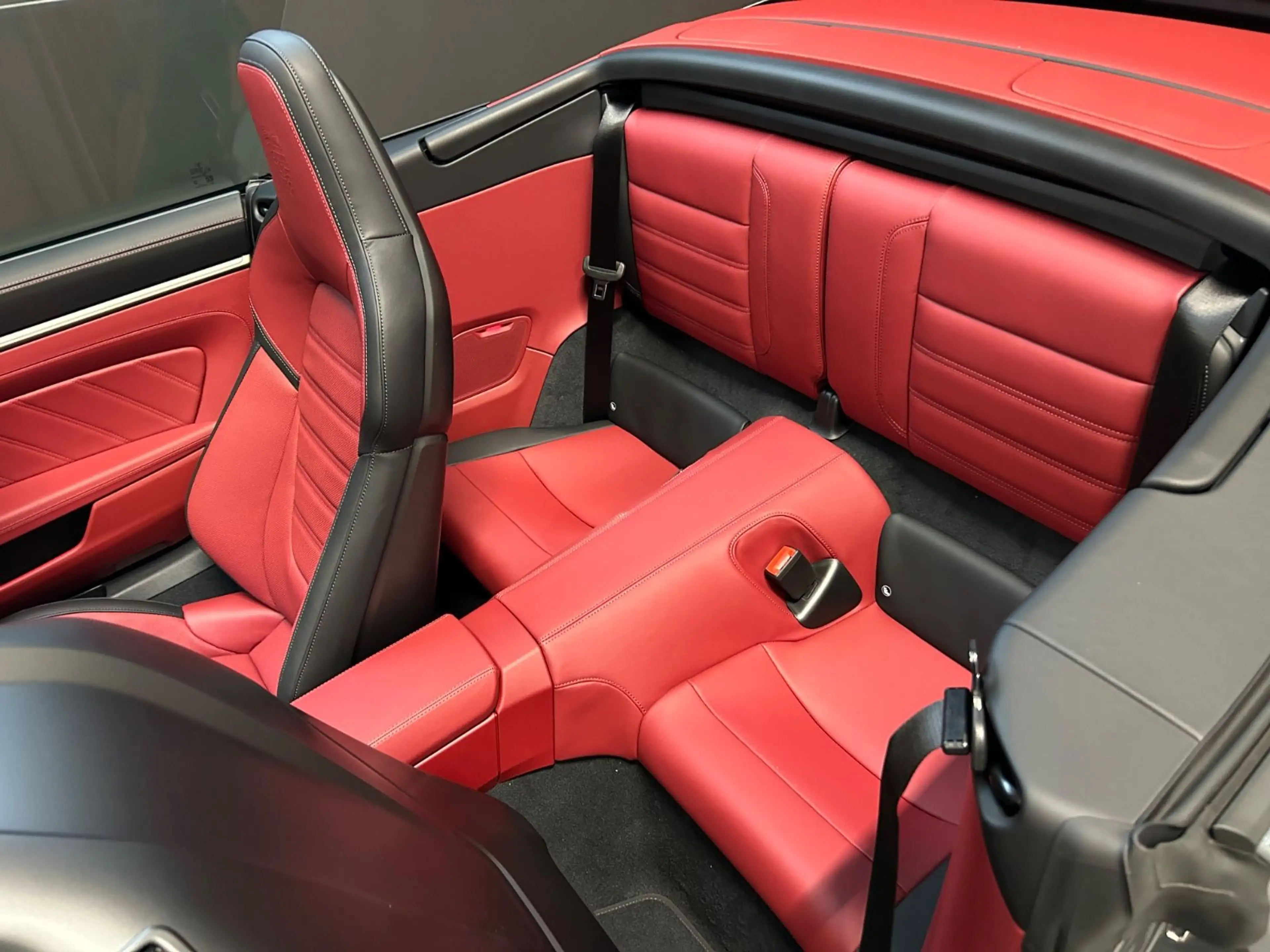 Porsche 992 .2 Turbo S Cabrio/PASM/BURMESTER/LIFTSYSTEM — photo 11