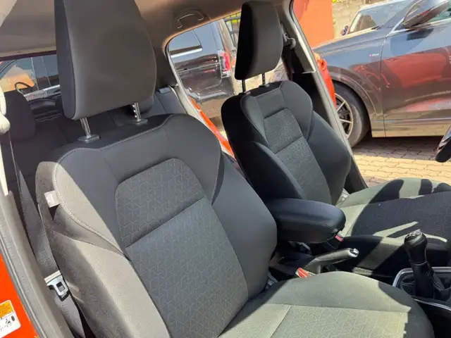 Suzuki Swift view 12