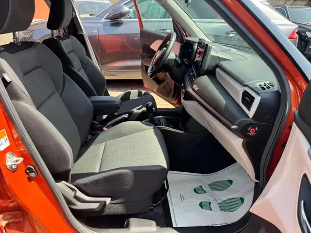 Suzuki Swift view 13