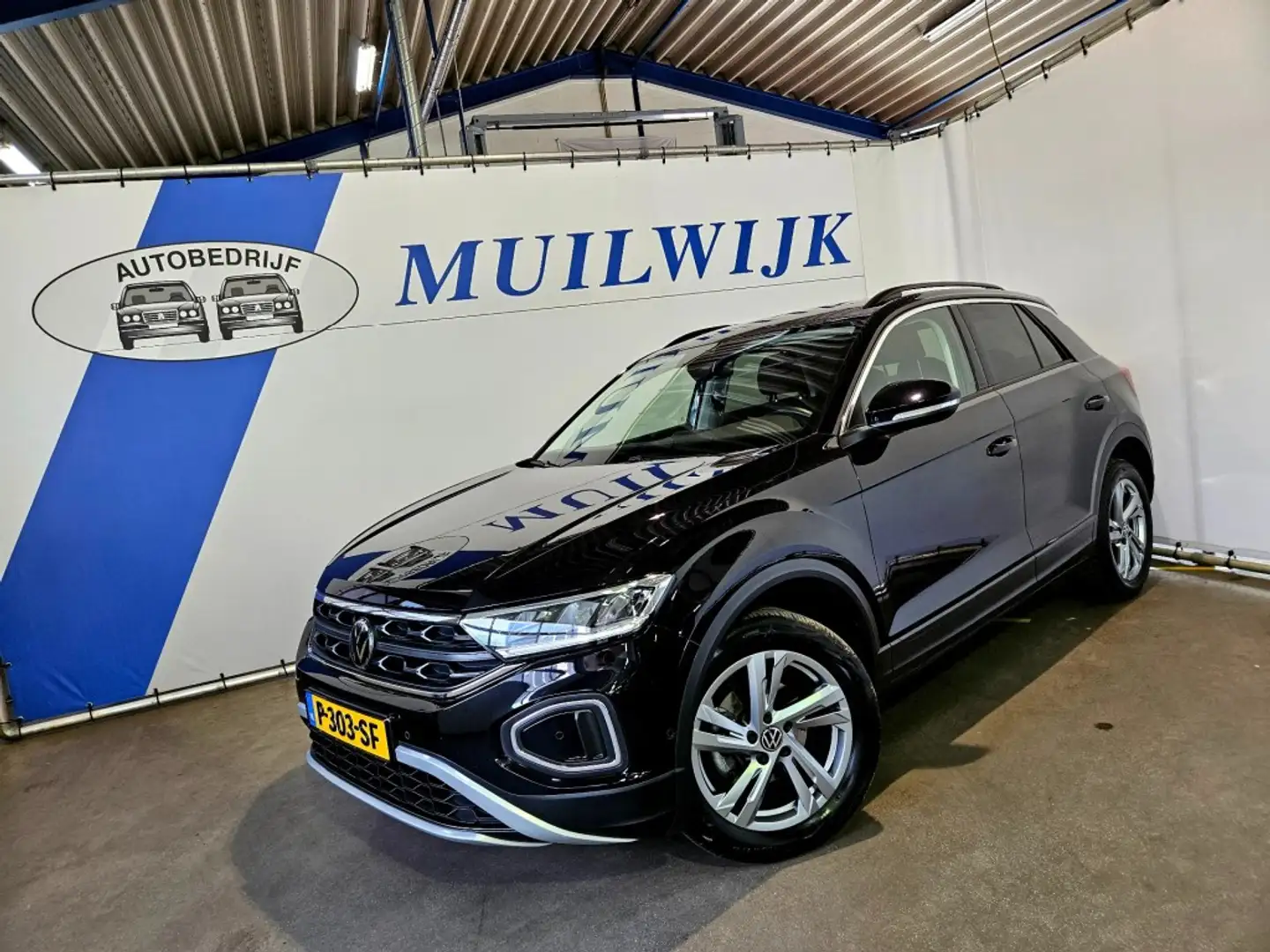 Volkswagen T-Roc 1.5 TSI Life 75 Edition / Trekhaak / Virtual Cockp Negro - 2