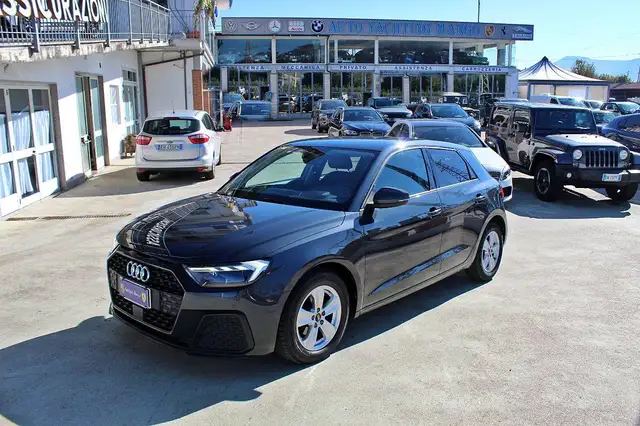 Audi 25 TFSI Business