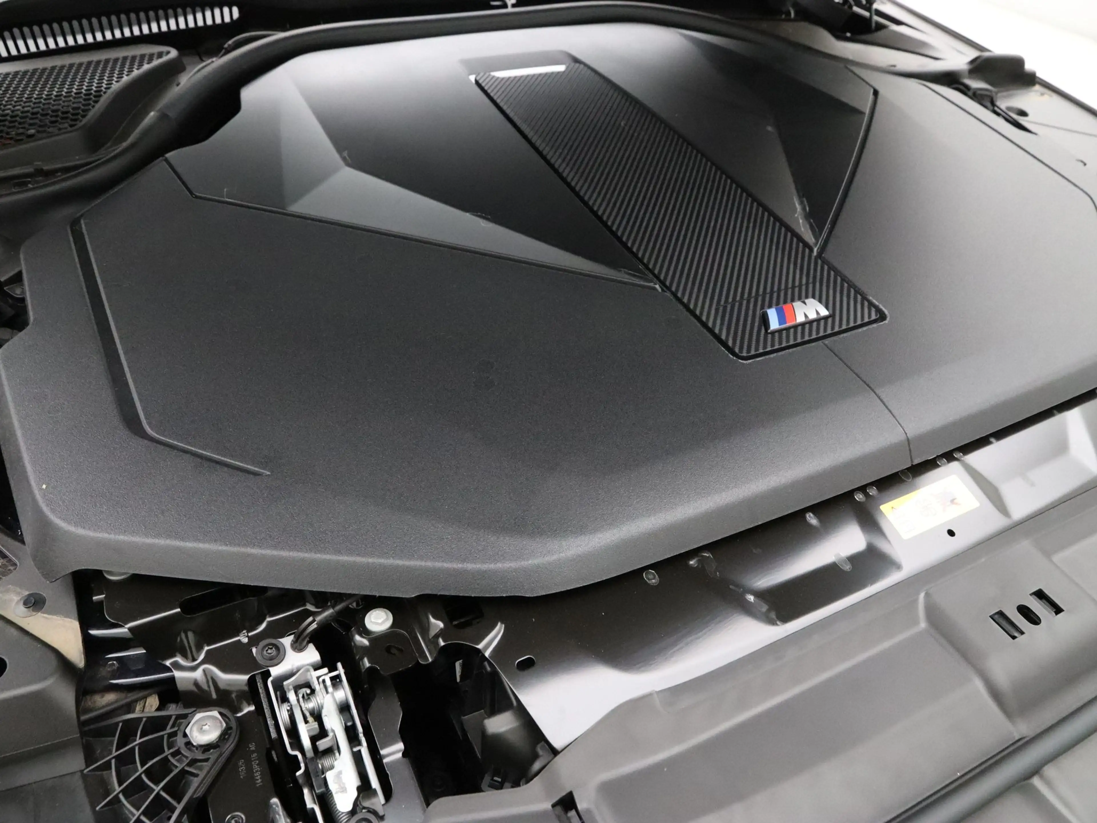 BMW i5 M60 xDrive 84 kWh — photo 4