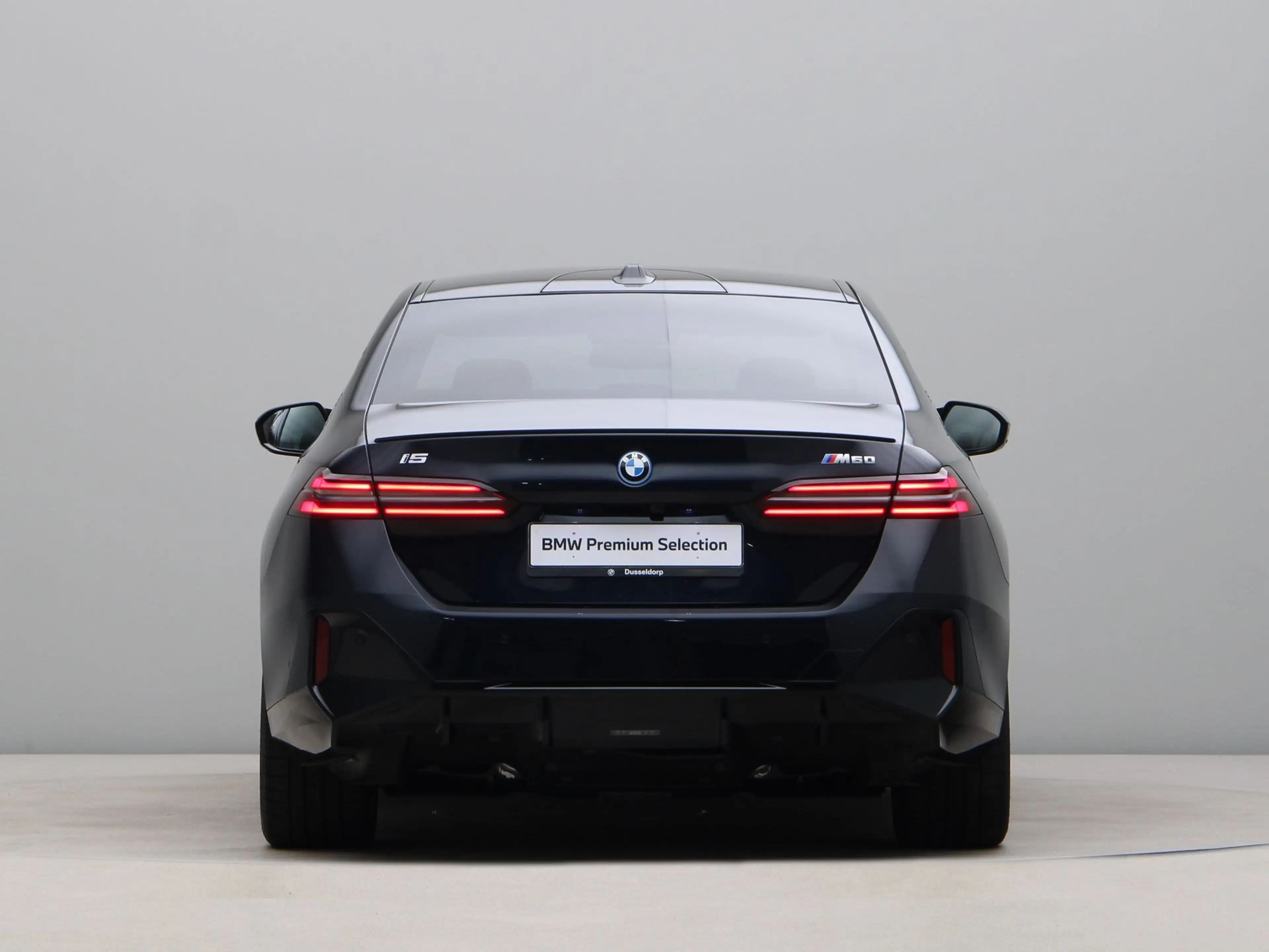 BMW i5 M60 xDrive 84 kWh — photo 10