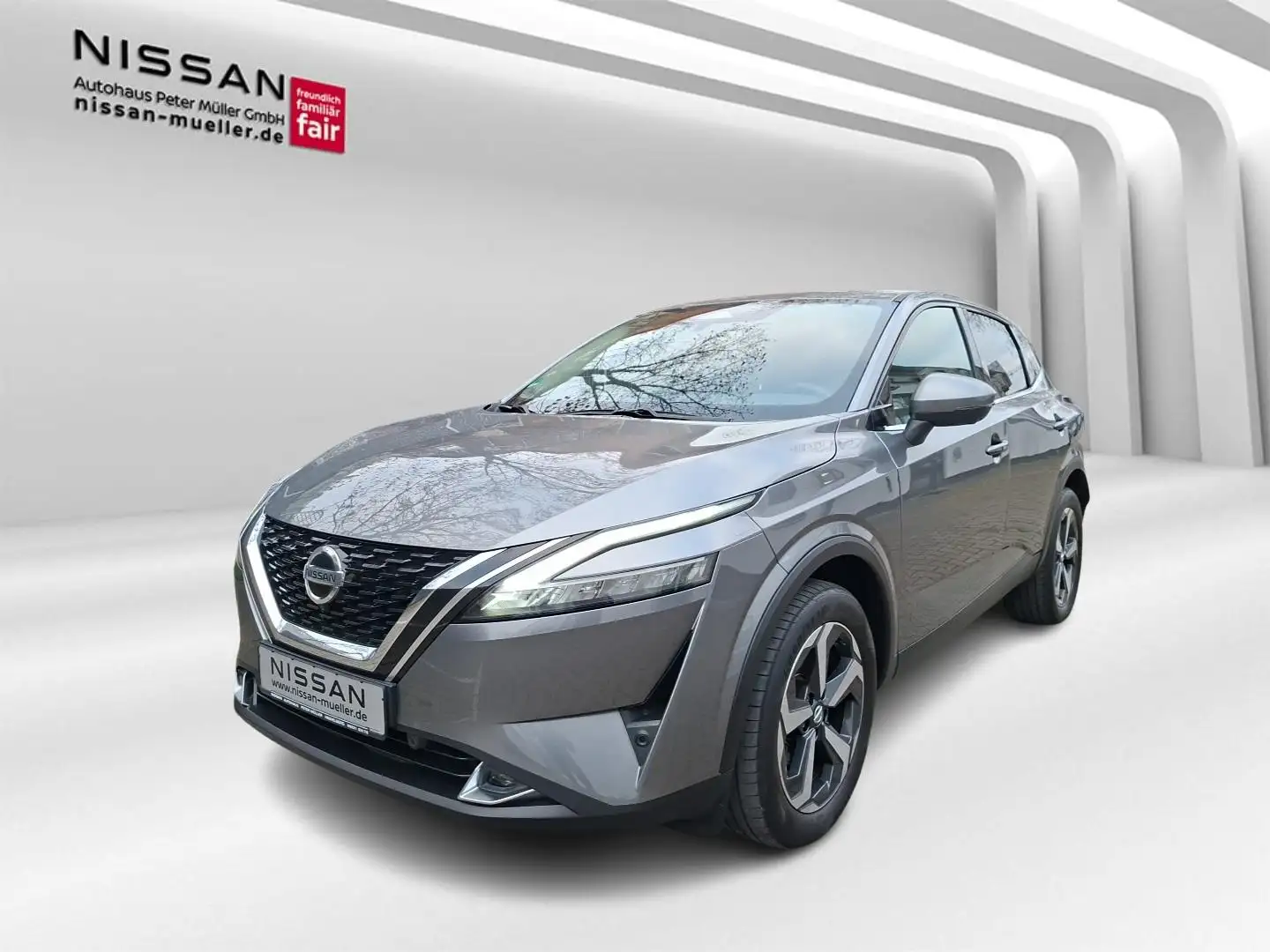 Nissan Qashqai 1.3 DIG-T MHEV 158 PS Xtronic 4x2 N-Connecta Winte Gris - 1