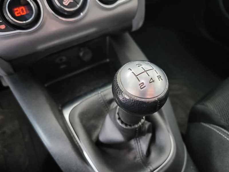 Citroen C4 BlueHDi 100 S&S Collection — photo 13