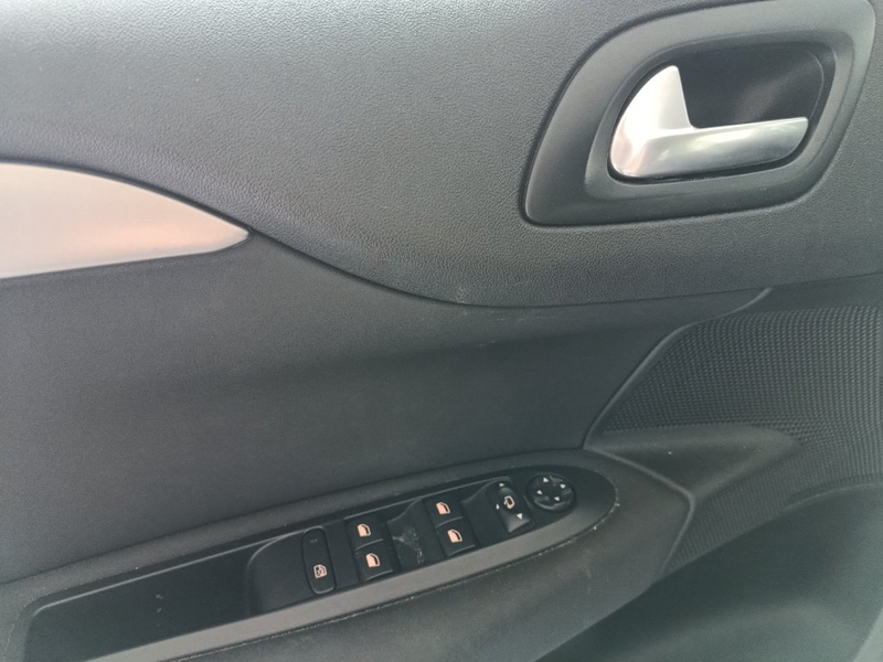 Citroen C4 BlueHDi 100 S&S Collection — photo 9