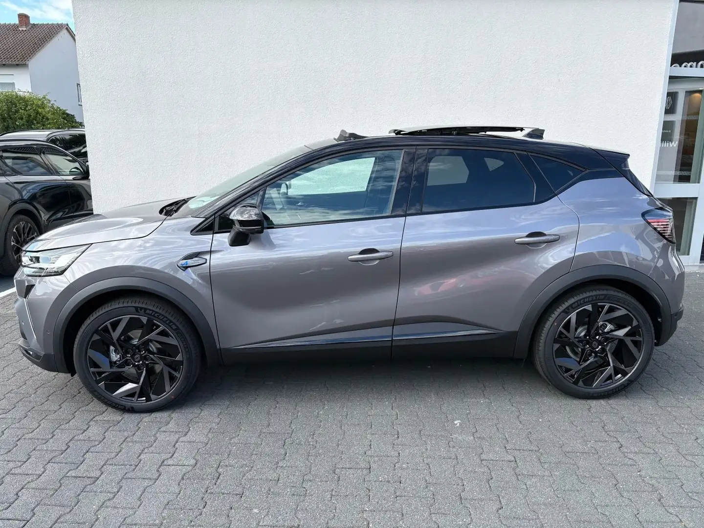 Renault Captur II Esprit Alpine E-TECH Full Hybrid 145 Grau - 2