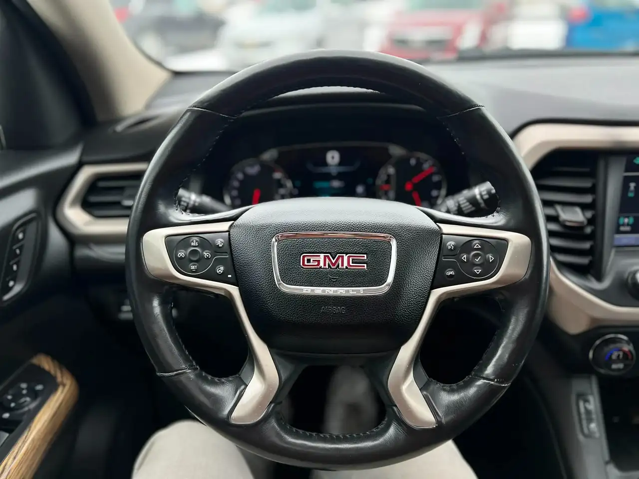 GMC Acadia fotografie GMC Acadia
