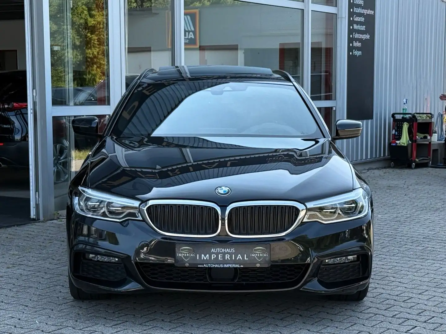 BMW 530 dxDr M SPORT LEDER+PANO+HUD+ACC+360+H&K+19" Noir - 2
