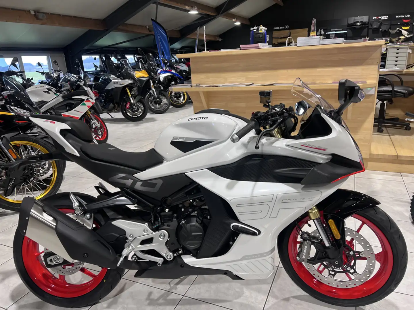 CFMOTO 450 SR Blanc - 1