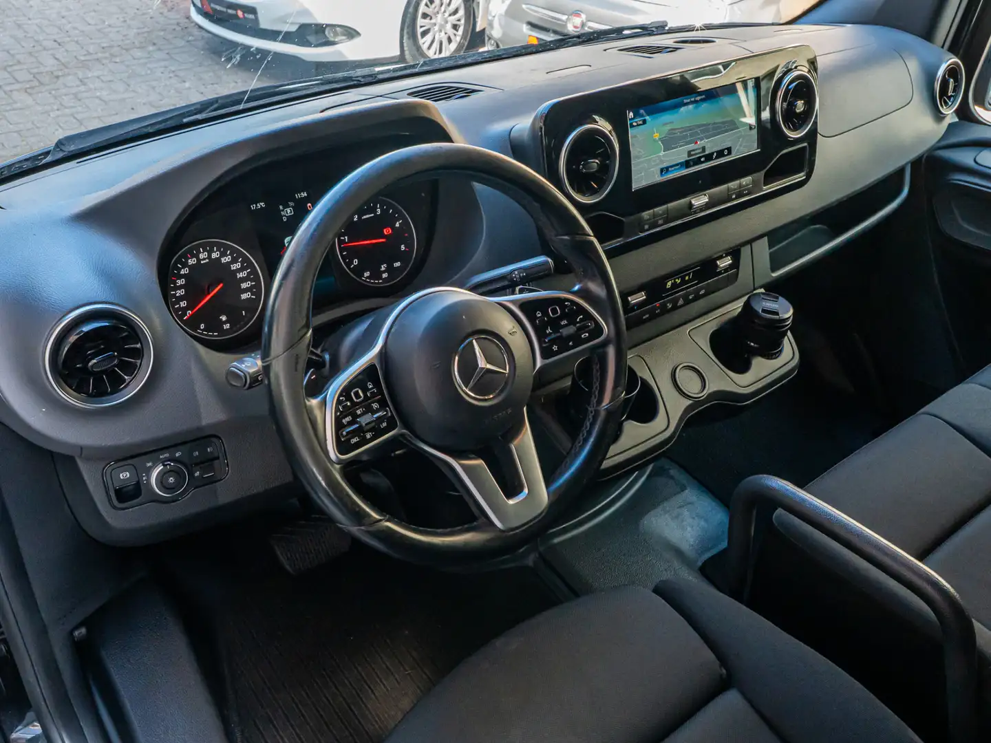 Mercedes-Benz Sprinter 314 2.2 CDI L2H2 DC EURO VI-D LED GROOT SCHERM 360 Noir - 2