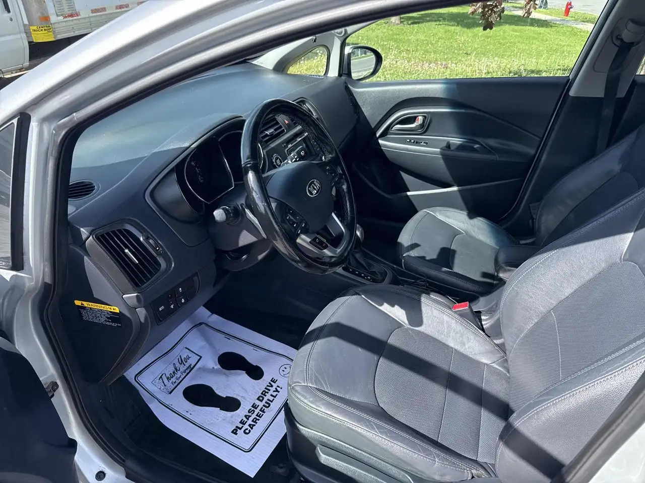 Kia Rio снимка Kia Rio