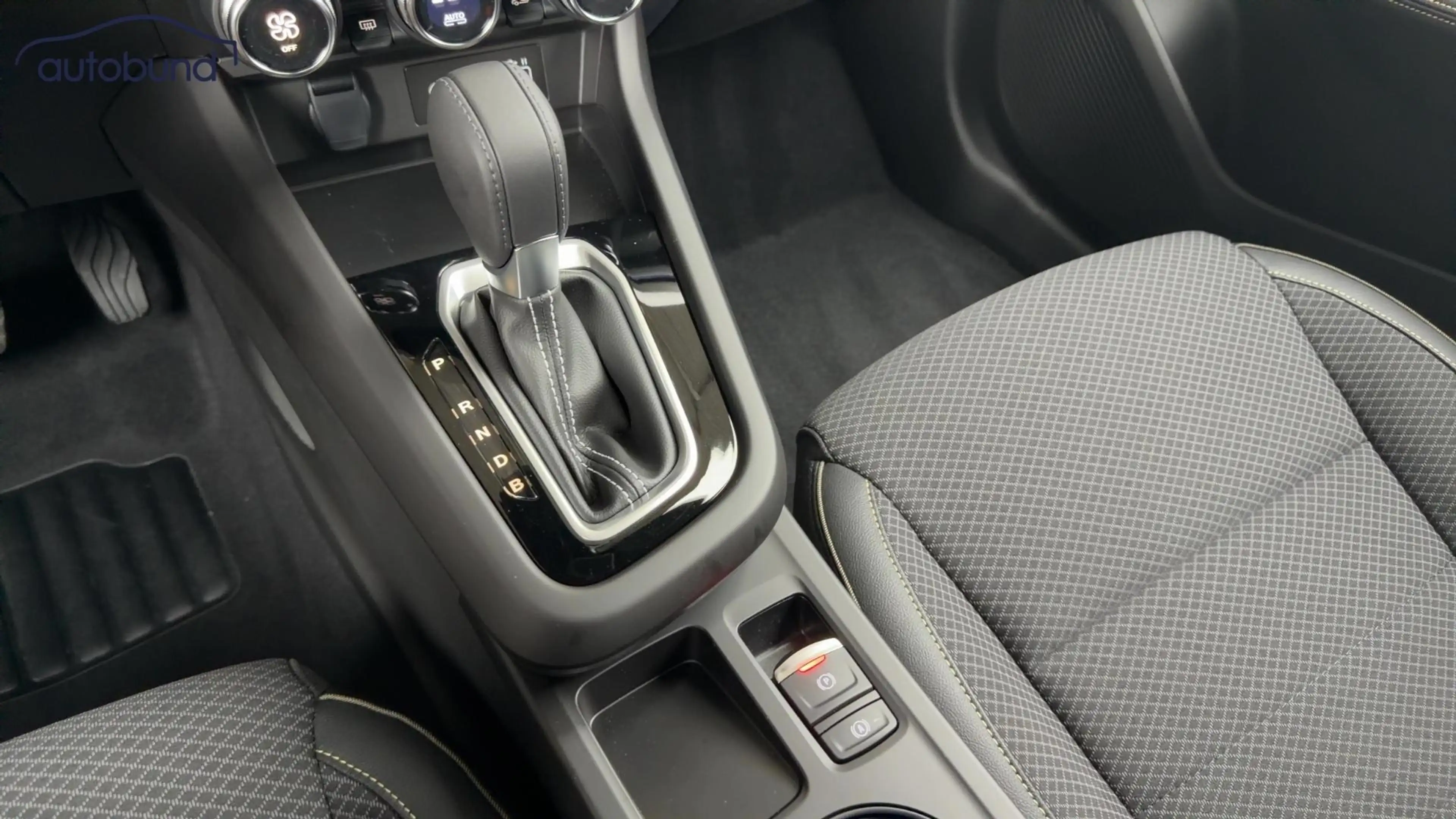 Renault Arkana 1,6 Techno 145 E-Tech Full Hybrid Alu KA LED Link LRH NAV NBA PDC RFK SHA Shz — photo 12