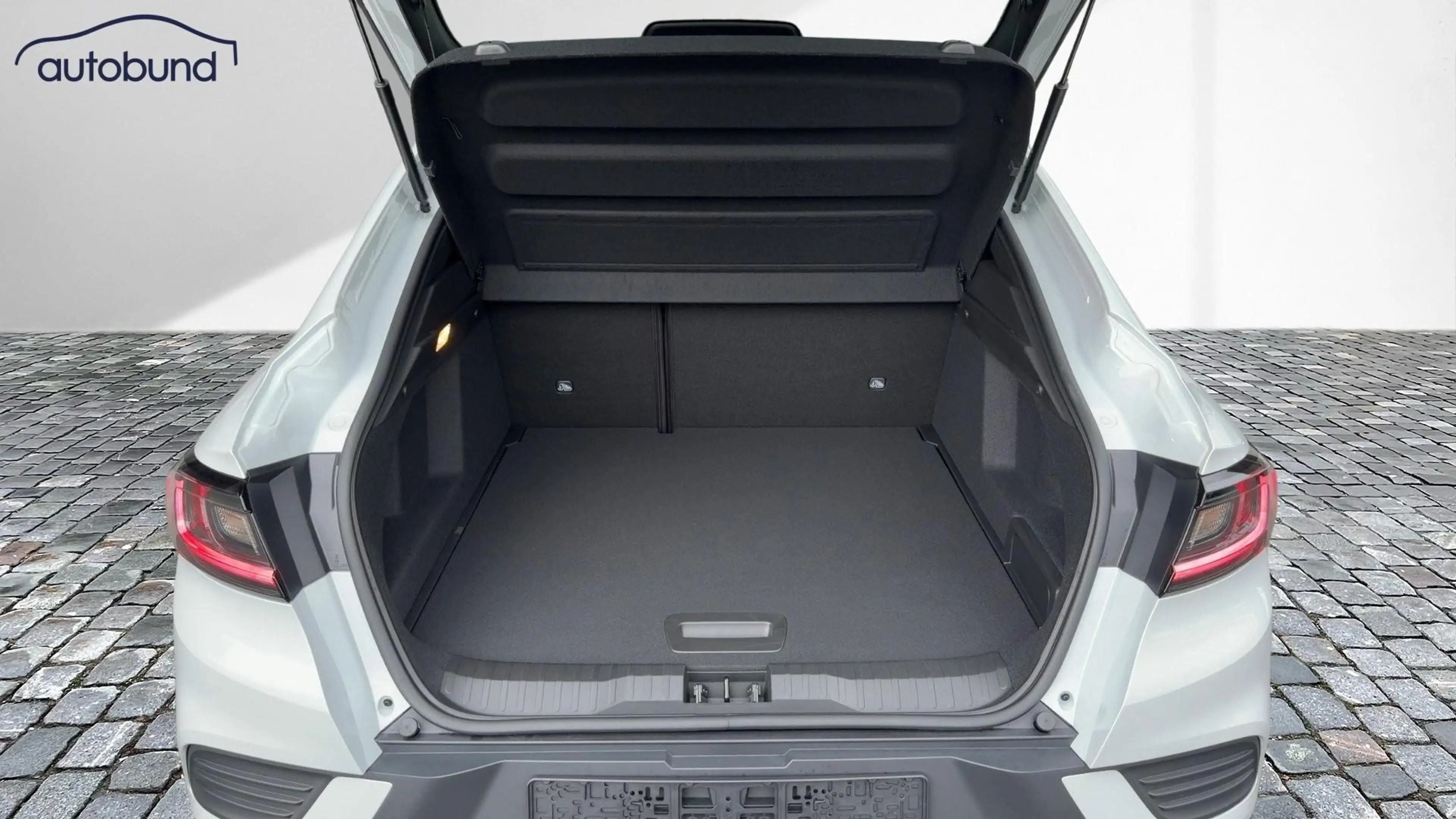 Renault Arkana 1,6 Techno 145 E-Tech Full Hybrid Alu KA LED Link LRH NAV NBA PDC RFK SHA Shz — photo 8