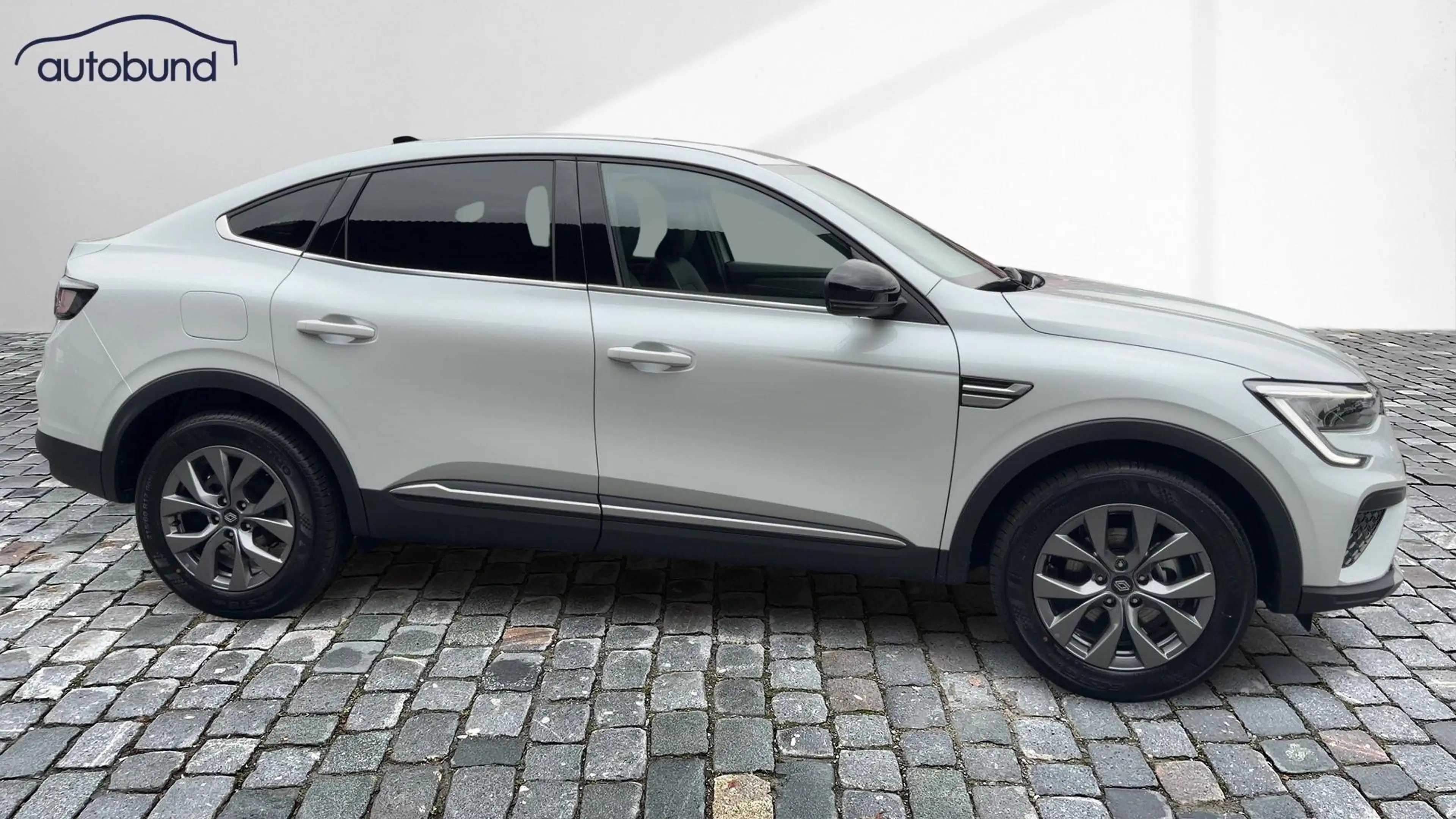 Renault Arkana 1,6 Techno 145 E-Tech Full Hybrid Alu KA LED Link LRH NAV NBA PDC RFK SHA Shz — photo 4