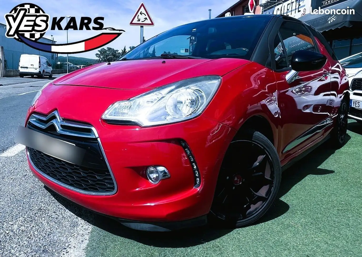 Citroen DS3 1.6 e-HDi90 So Chic Rouge - 1