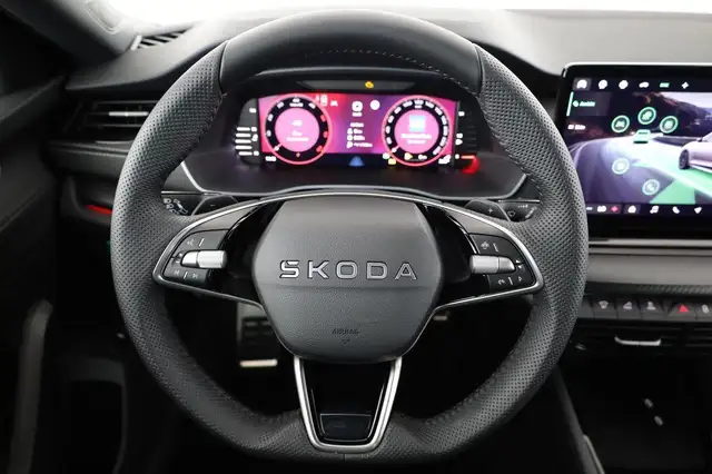 Skoda Octavia view 5