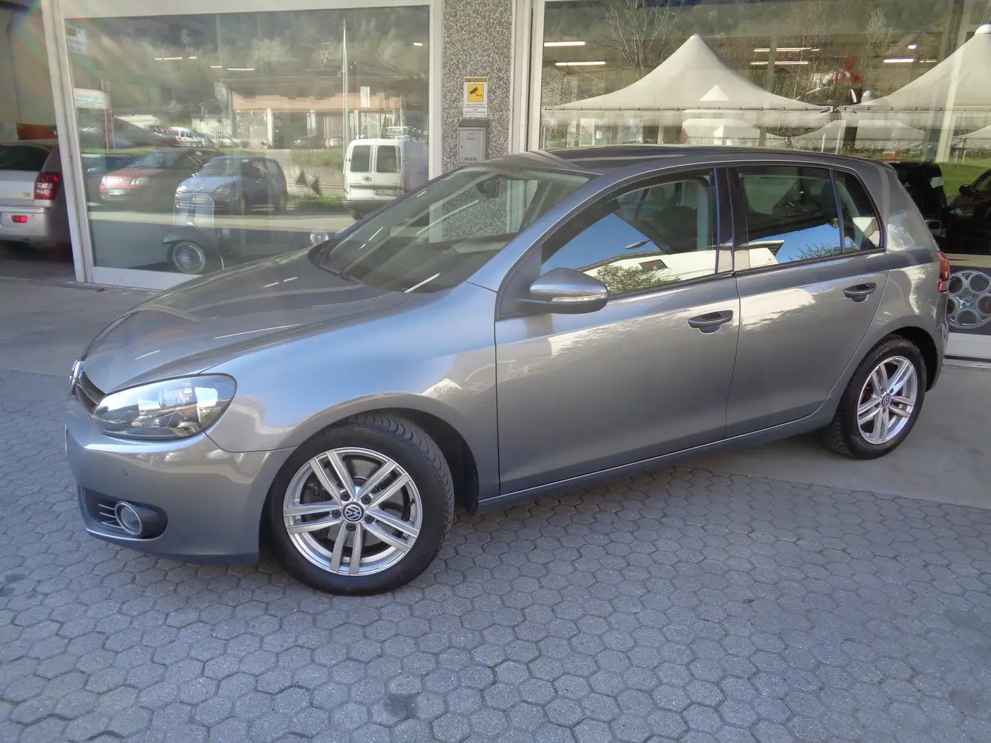 Volkswagen Golf Golf 5p 2.0 tdi Highline 4motion Gris - 2
