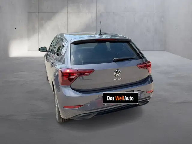 Volkswagen Polo view 4