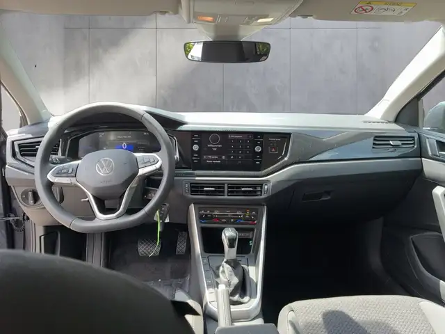 Volkswagen Polo view 11