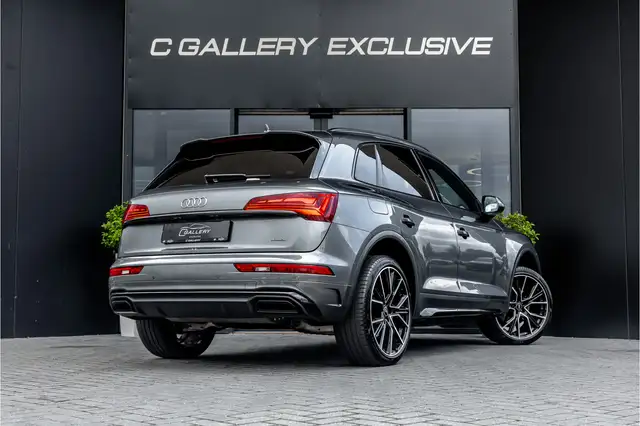 Audi Q5 view 7