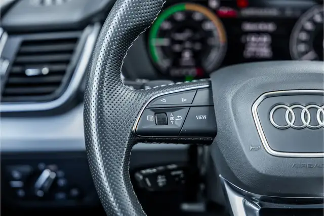 Audi Q5 view 23