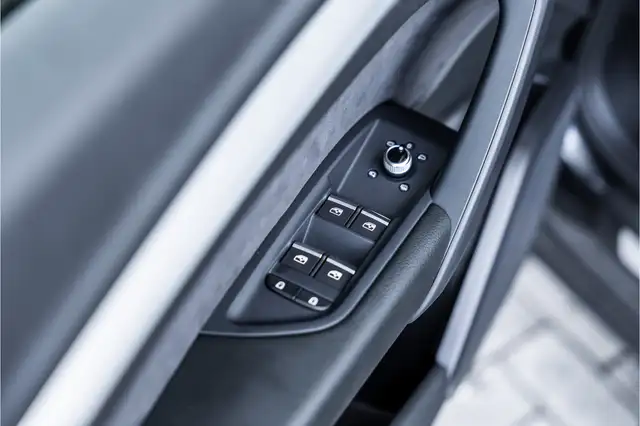 Audi Q5 view 21
