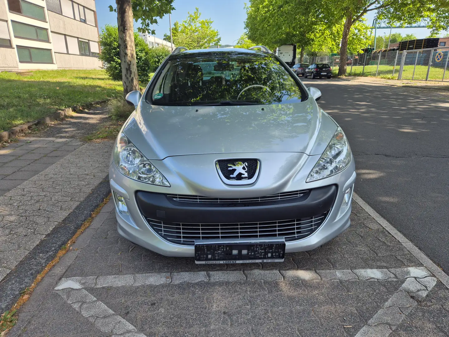 Peugeot 308 SW 150 THP Platinum Silver - 2