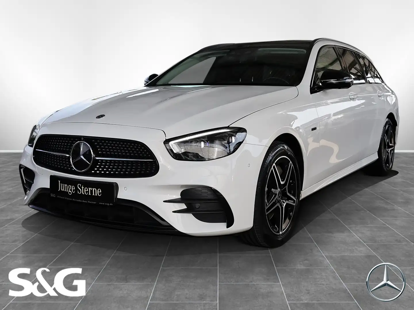 Mercedes-Benz E 300 de T AMG AHK+HEADUP+PANORAMA+BURMESTER+18" Blanc - 1