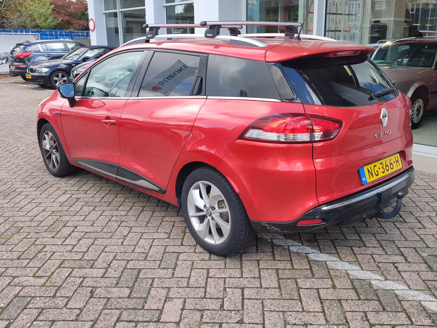 Renault Clio Estate 0.9 TCe LIMITED Airco | Navi | Cruise Contr Rood - 2