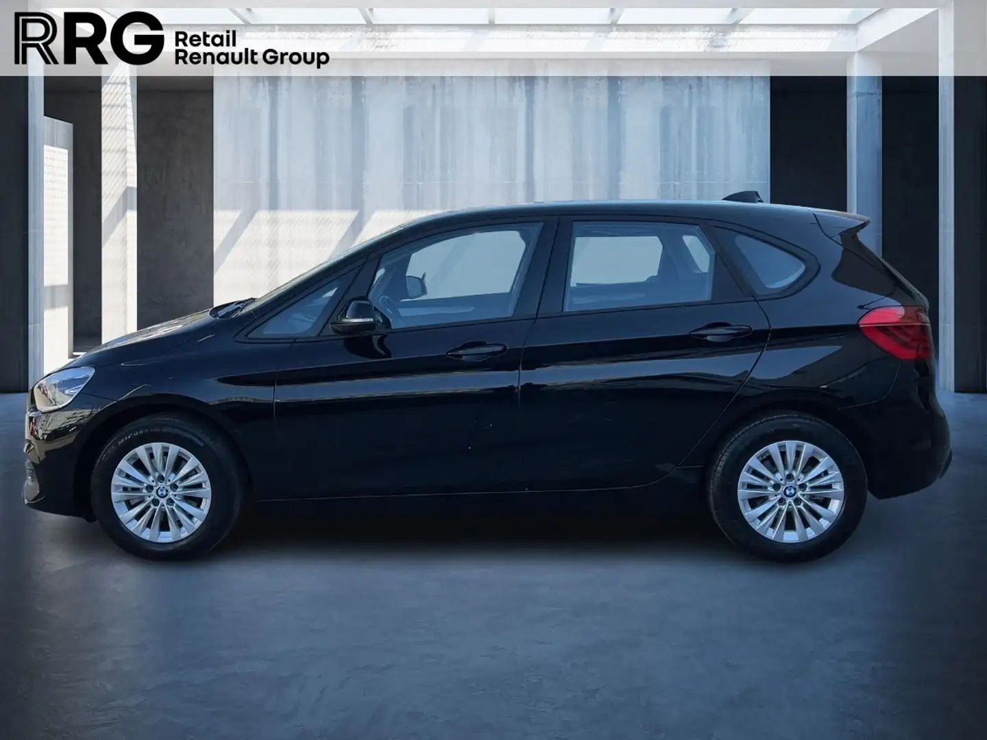 BMW 218 Active Tourer - 218i Advantage crna - 2