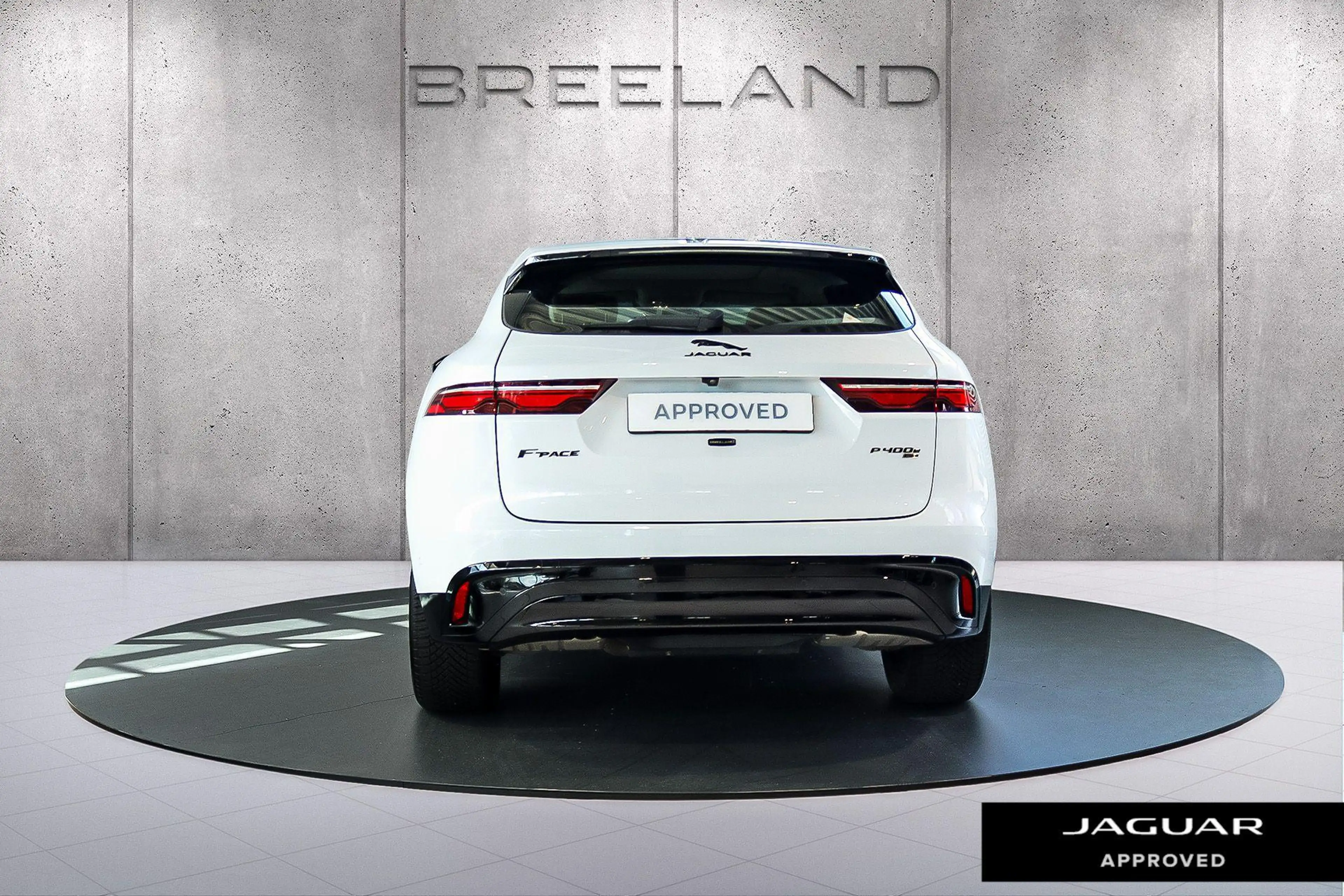 Jaguar F-Pace P400e S - PANO.DAK | BLACK EXT. PACK — photo 7
