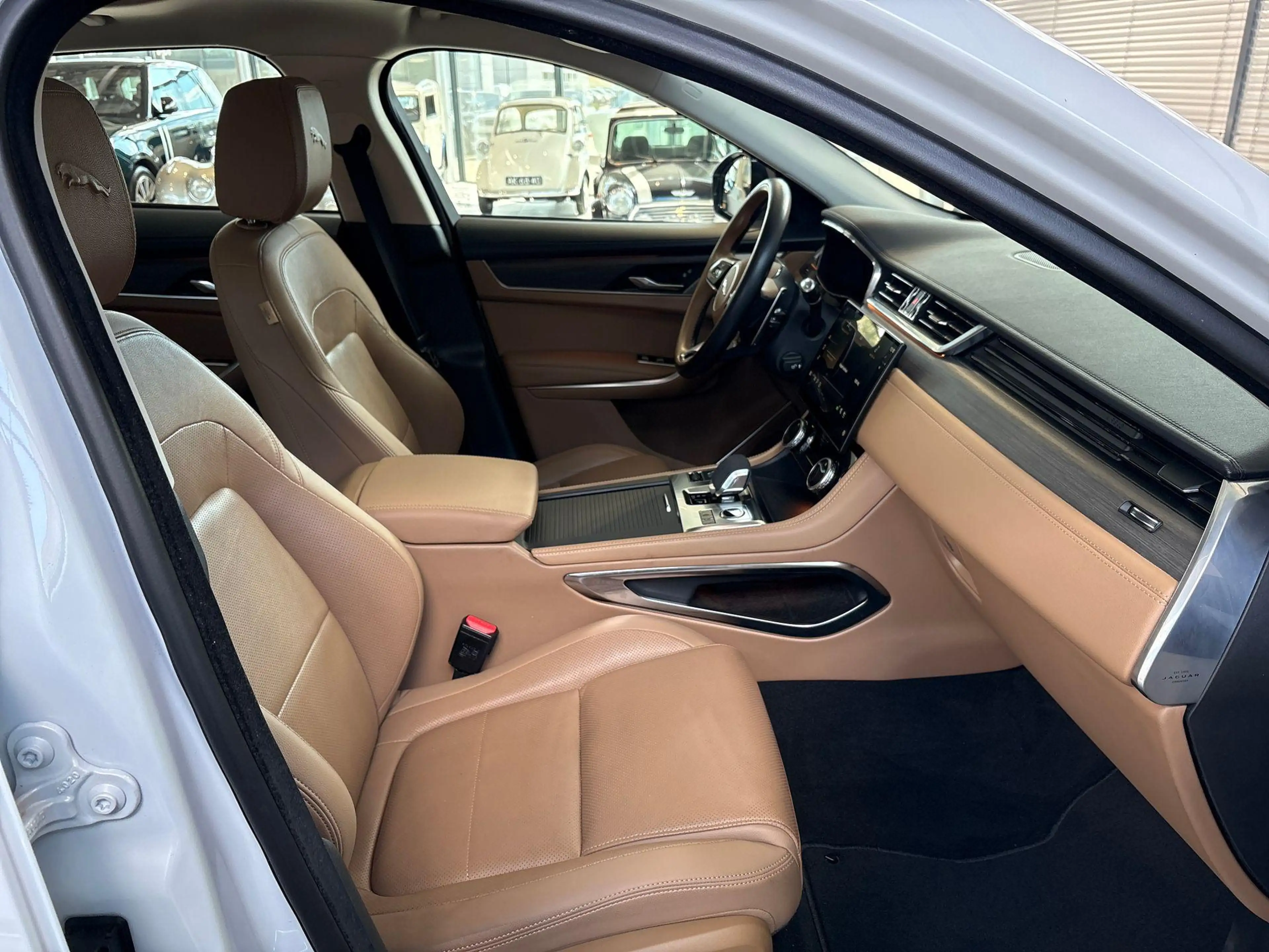 Jaguar F-Pace P400e S - PANO.DAK | BLACK EXT. PACK — photo 3