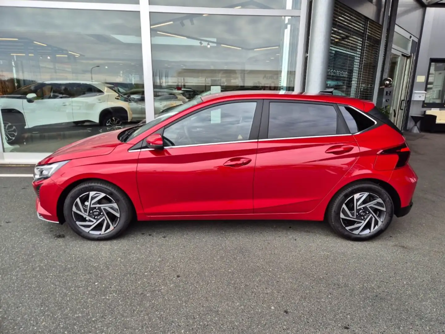 Hyundai i20 (BC3) GO Plus 1.2 MPI *Comfort-Paket* Rot - 2