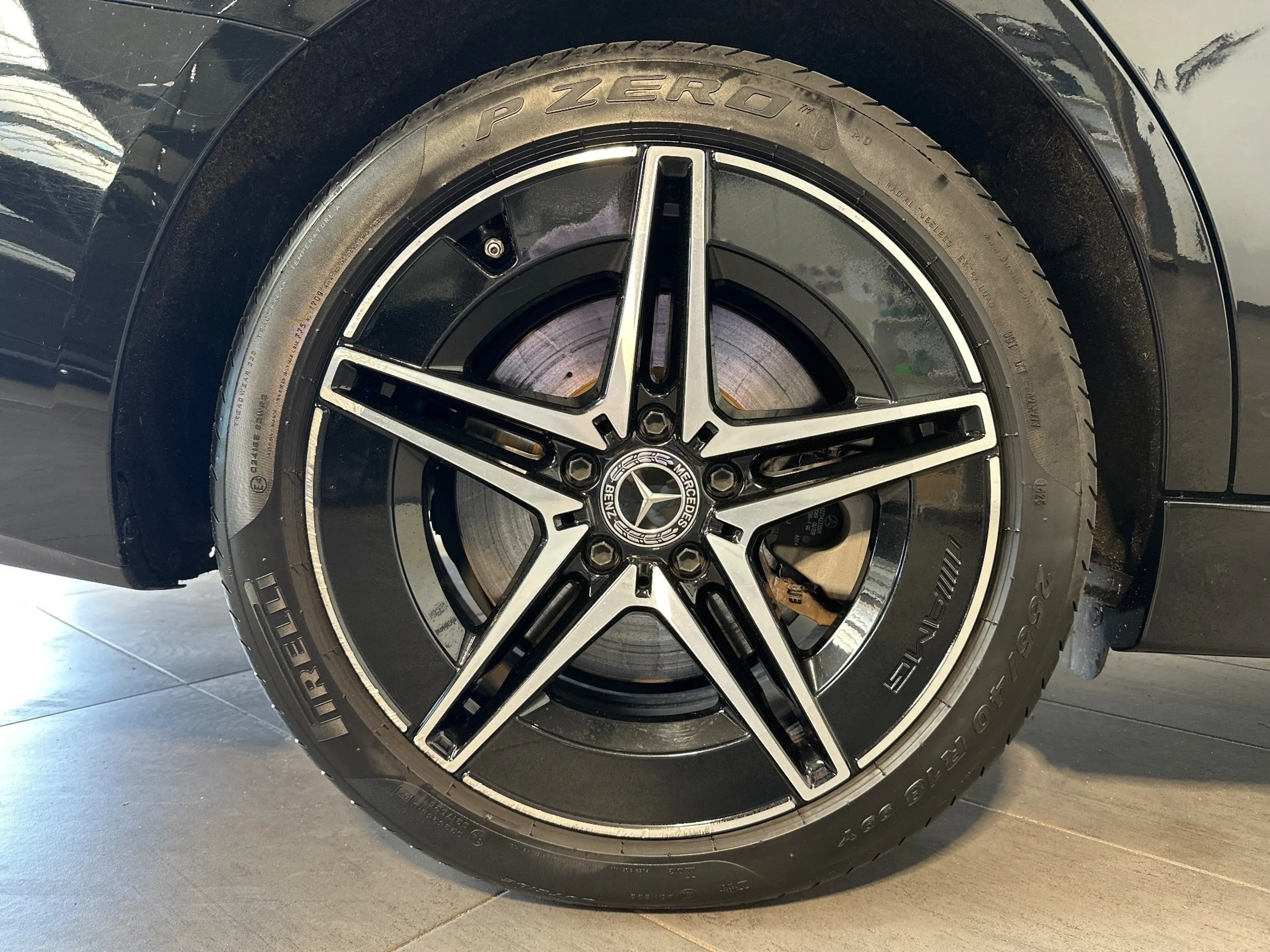 Mercedes-Benz C 300 T AMG Line Advanced NAV+LED+DISTRONIC+KAM+18ZOLL — photo 3