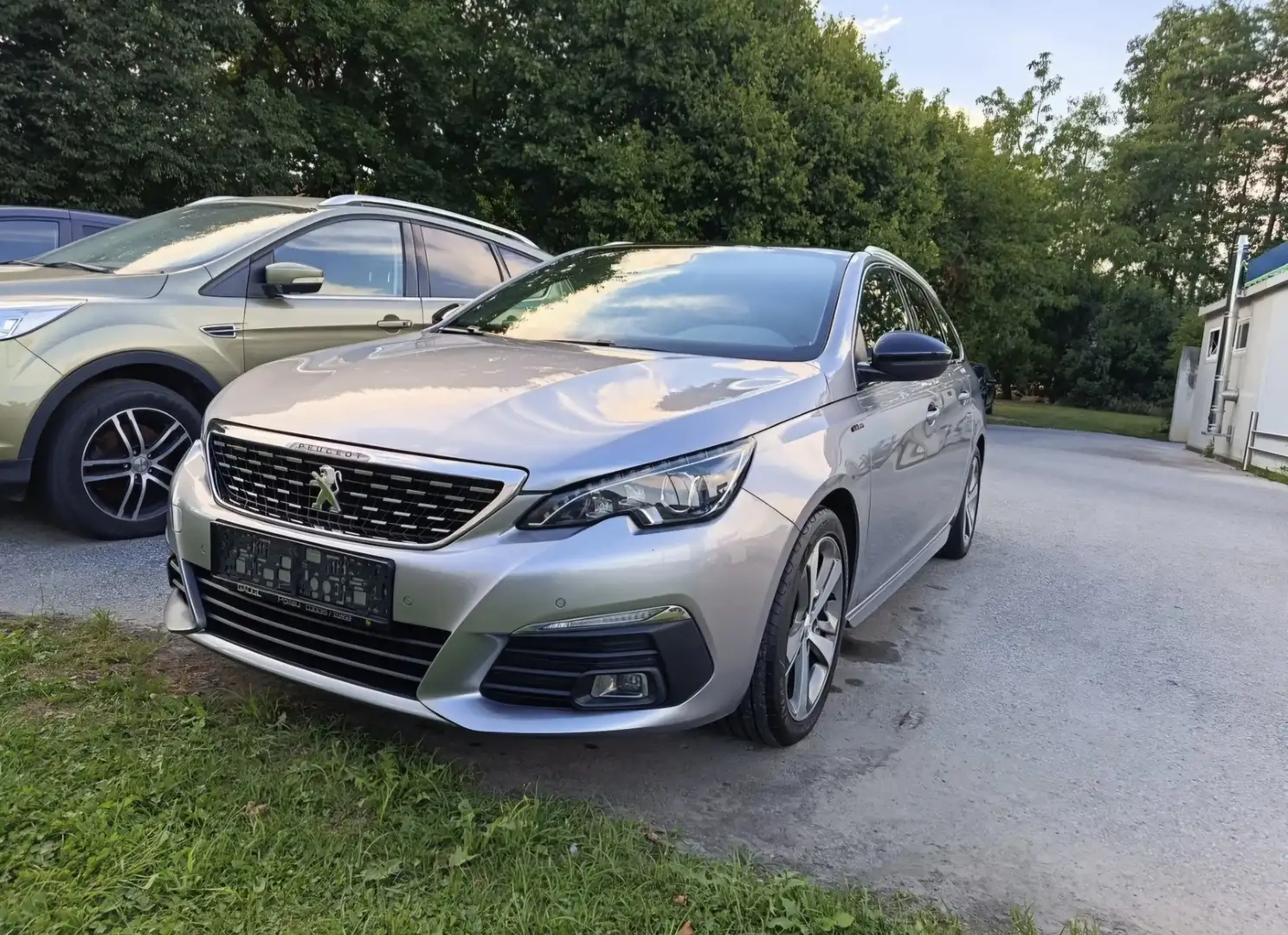 Peugeot 308 SW 1,5 BlueHDI 130 GT Line S&S - 2