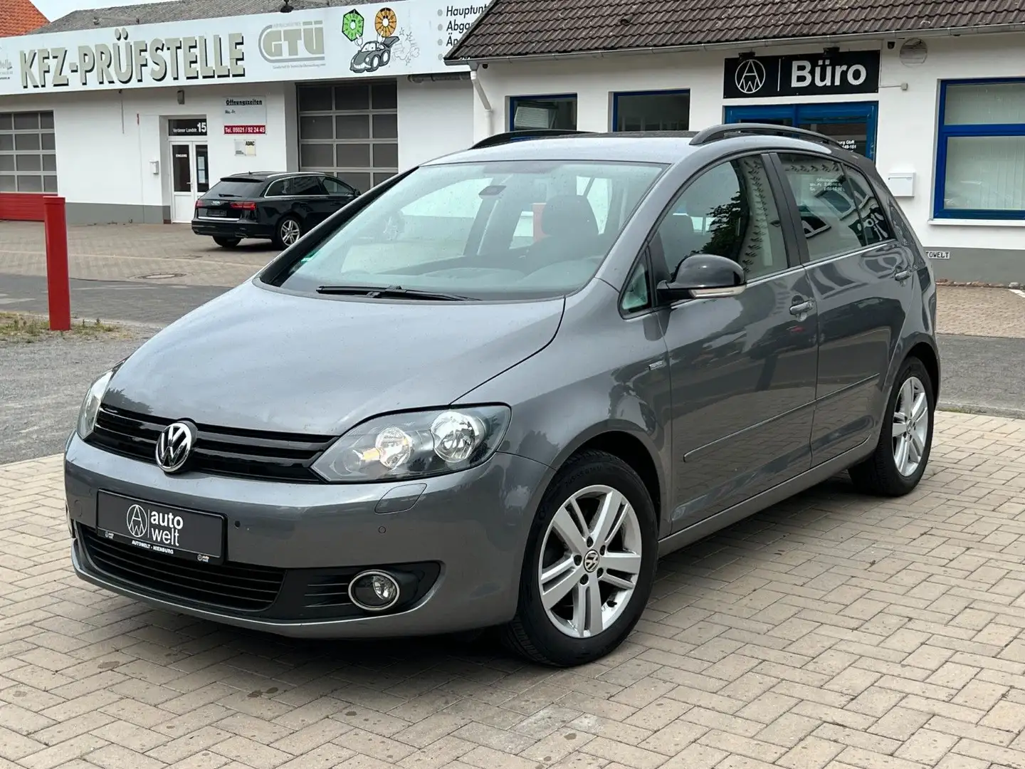 Volkswagen Golf Plus 1,6 TDI | Aut.| TÜV neu | AHK | Leder Grau - 1