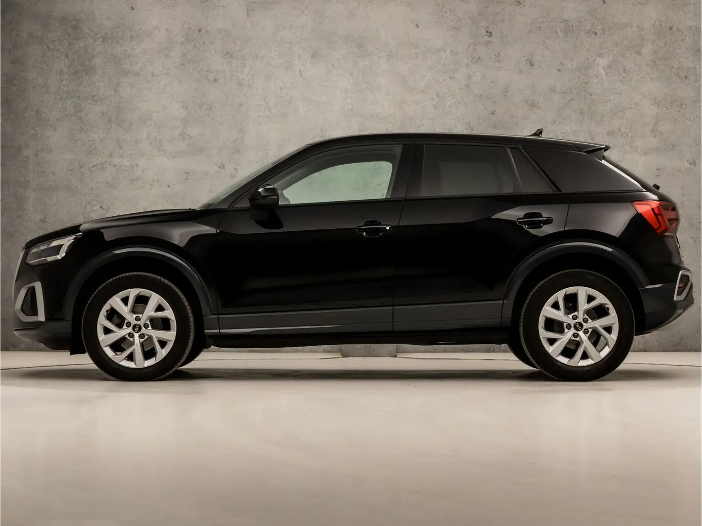 Audi Q2 35 TFSI Sportline 150Pk Automaat (NIEUW MODEL, APP Zwart - 2