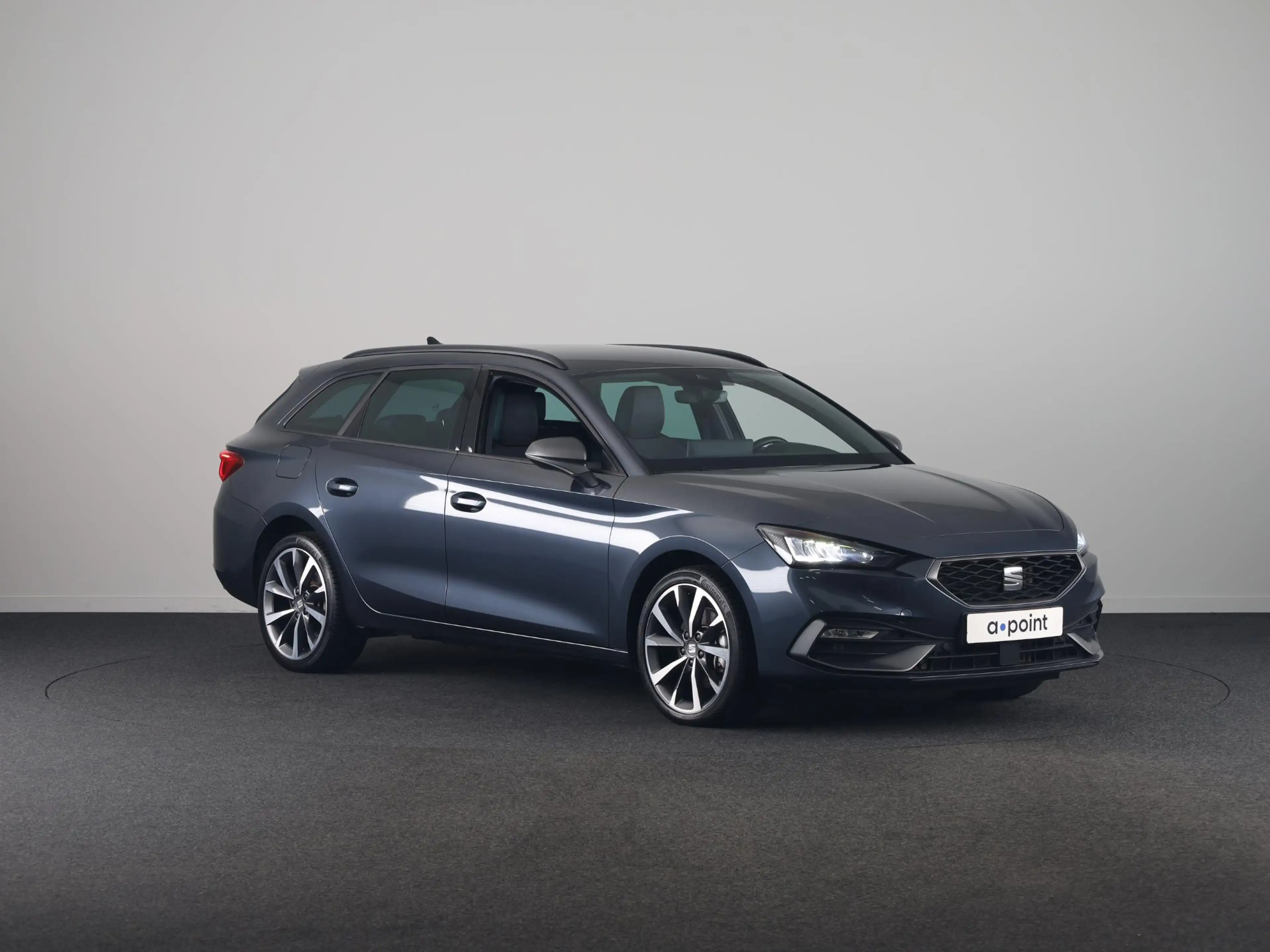 SEAT Leon e-Hybrid Sportstourer 1.5 TSI FR PHEV First Edition 204pk | — photo 5