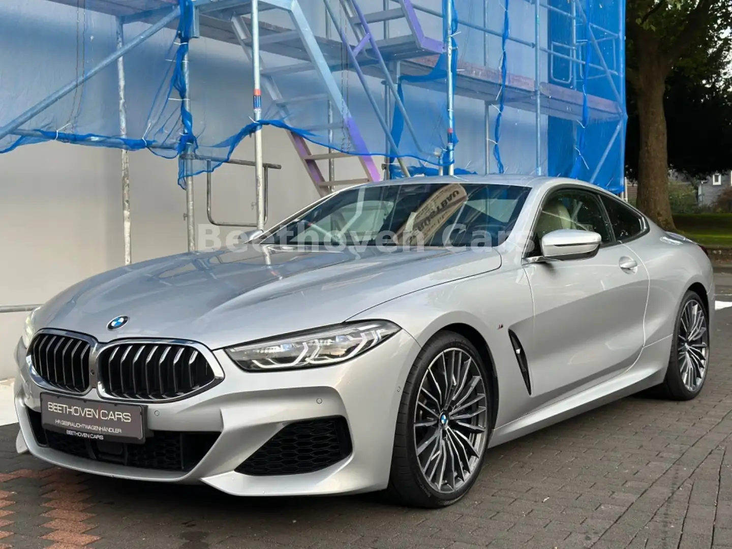 BMW M850 iA Coupe|LASER|HuD|Softcl.|KAM|INDIVIDUAL| Argent - 1