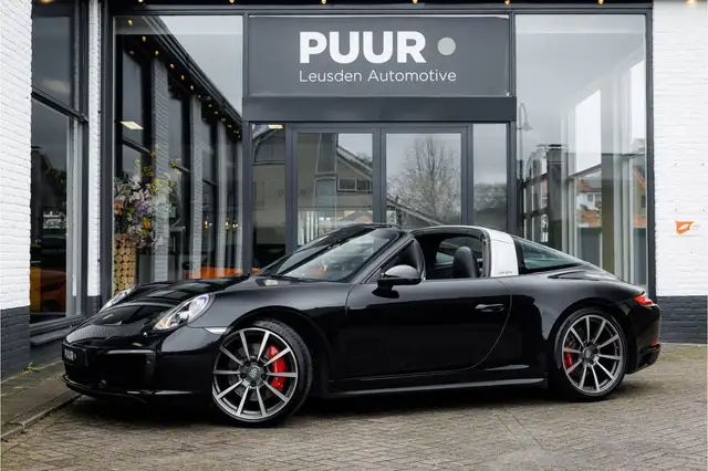 Porsche 991 3.0 Targa 4S Sport-Chrono Sportuitlaat - 18-zetels