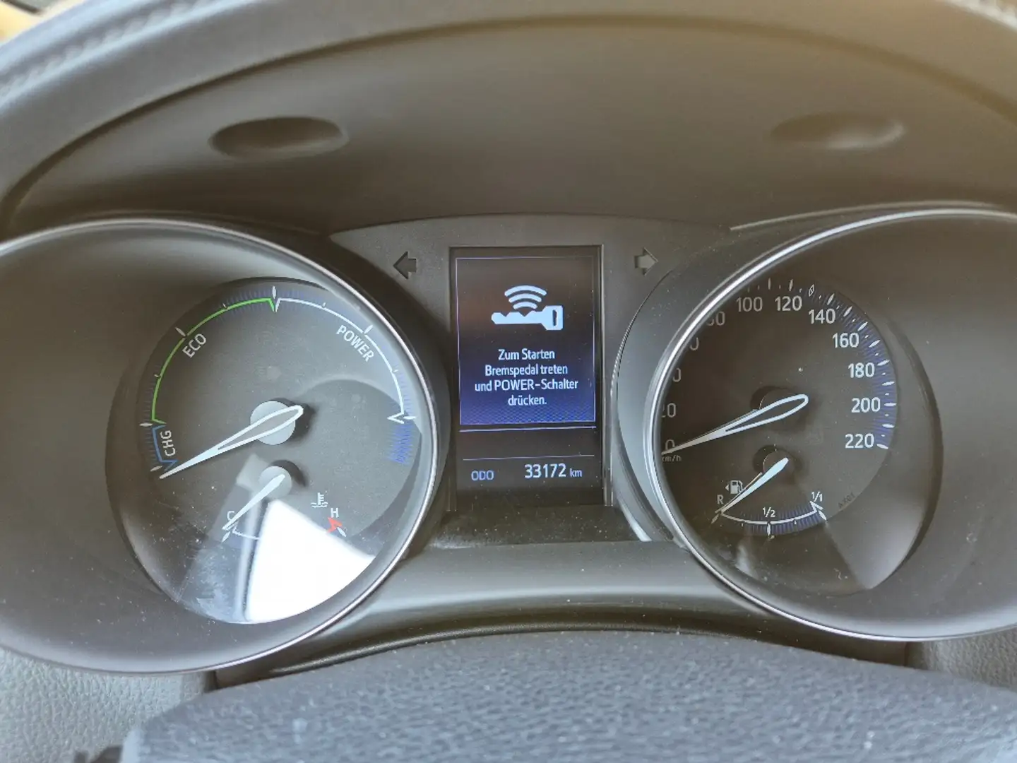 Toyota C-HR C-HR 1,8 Hybrid C-LUB CVT C-LUB Silber - 1