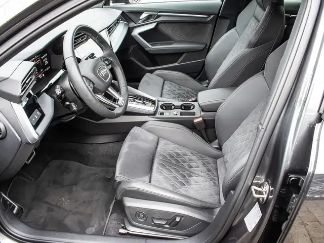 Audi S3 view 19