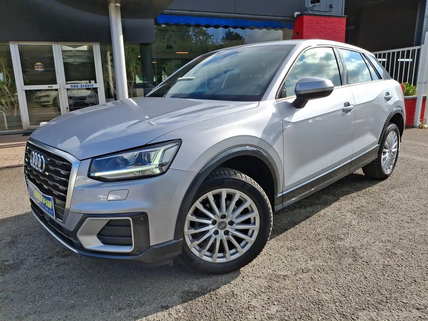 Audi Q2 35TFSI 150cv Design S tron. CUIR/GPS/XENON/APS/JA Grau - 1