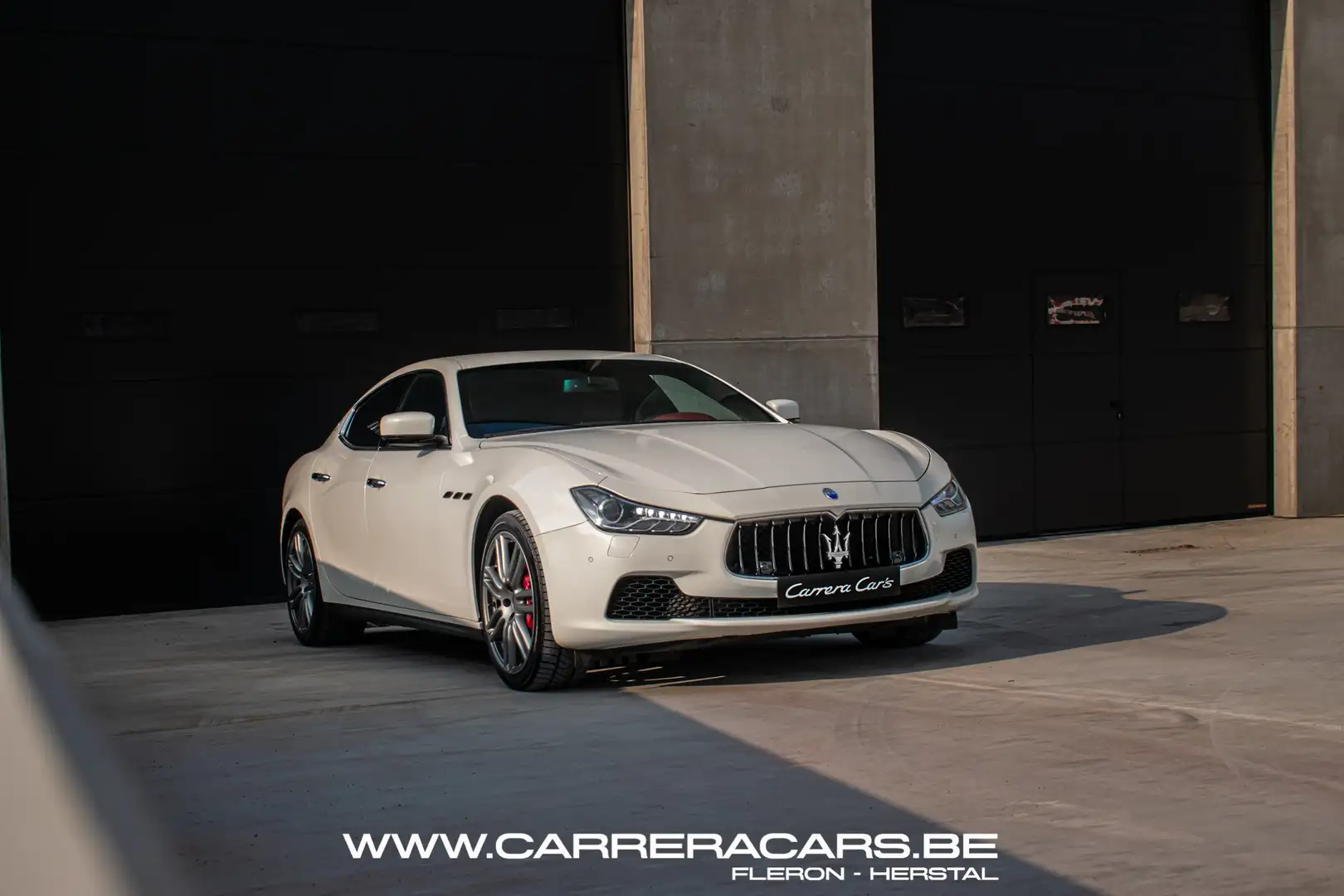 Maserati Ghibli 3.0 V6 BiTurbo S Q4 GranSport*|NAVI*XENON*CAMERA*| Bílá - 2